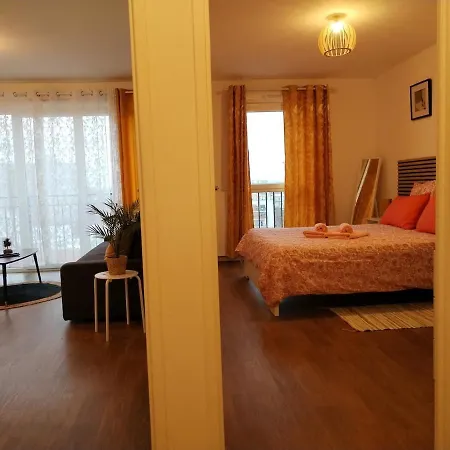 Apartamento L'oranger Cosy, Moderne, Parking Prive, Proche Tramway