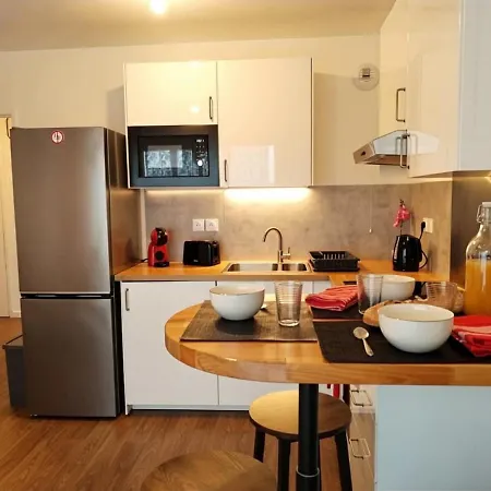 L'oranger Cosy, Moderne, Parking Prive, Proche Tramway * Saint-Denis-en-Margeride