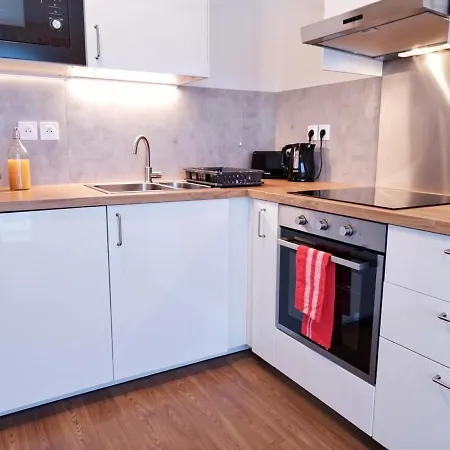 Apartamento L'oranger Cosy, Moderne, Parking Prive, Proche Tramway
