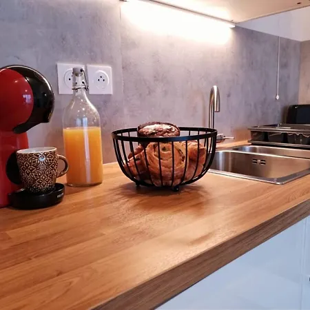 Apartamento L'oranger Cosy, Moderne, Parking Prive, Proche Tramway