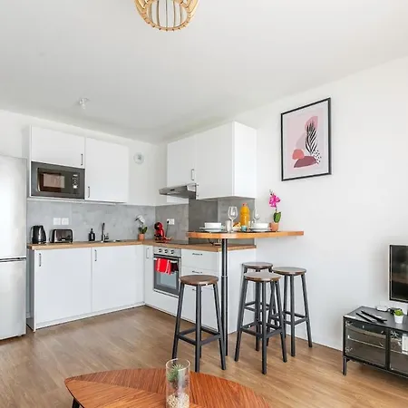 L'oranger Cosy, Moderne, Parking Prive, Proche Tramway Apartamento